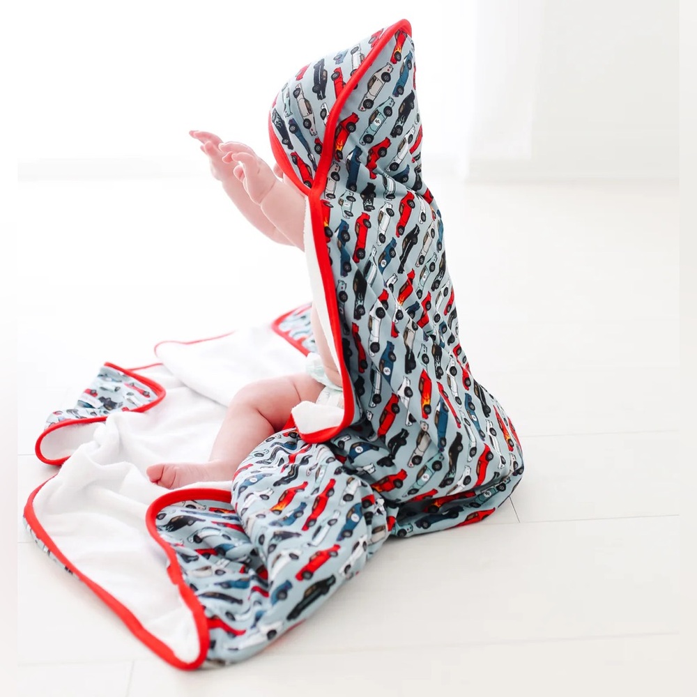 Posh Peanut Hooded Towel